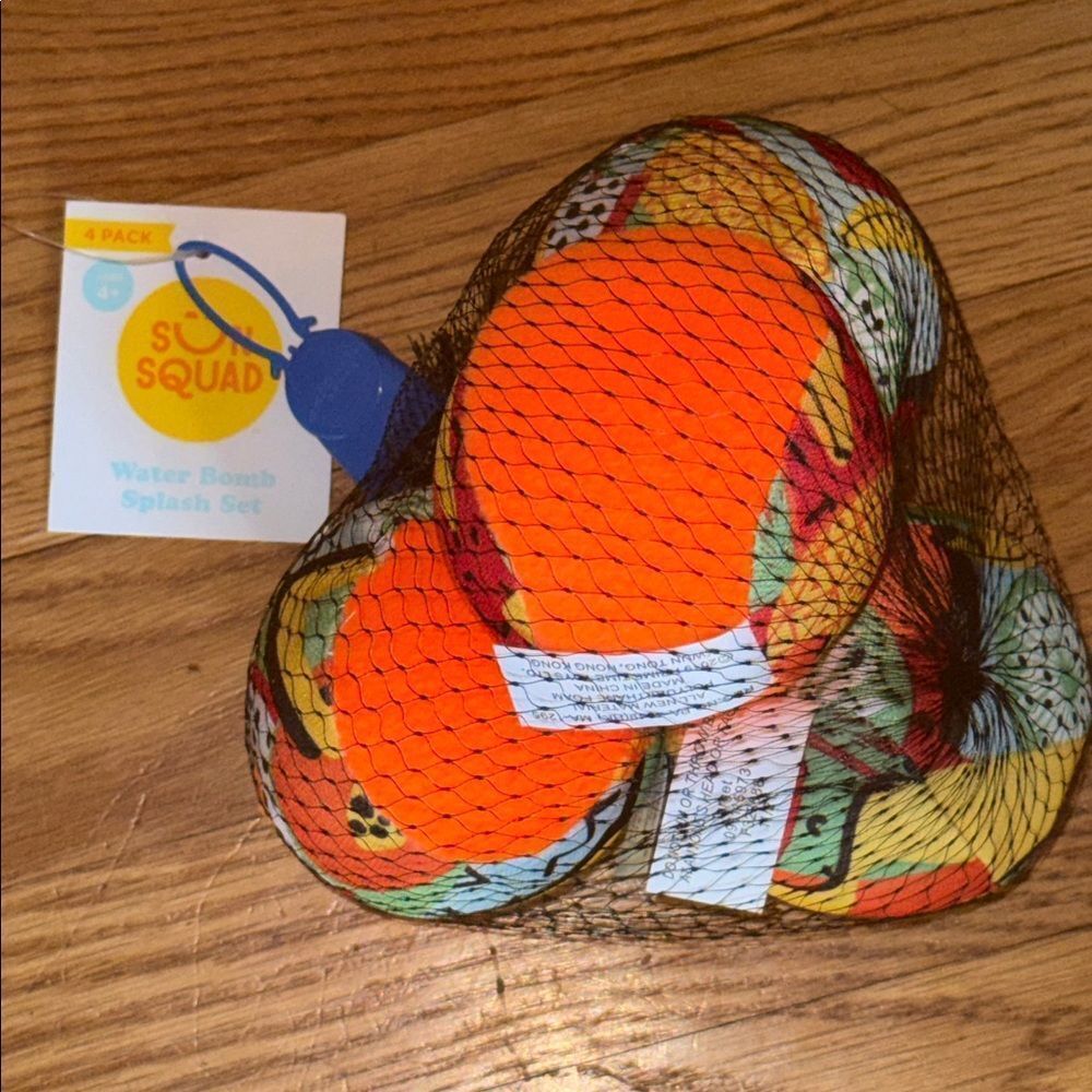 Sun Squad Water Bomb Splash Set!